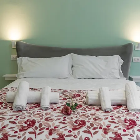 Glam Гостевой дом 3*