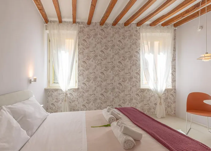 Glam Guest house Parma